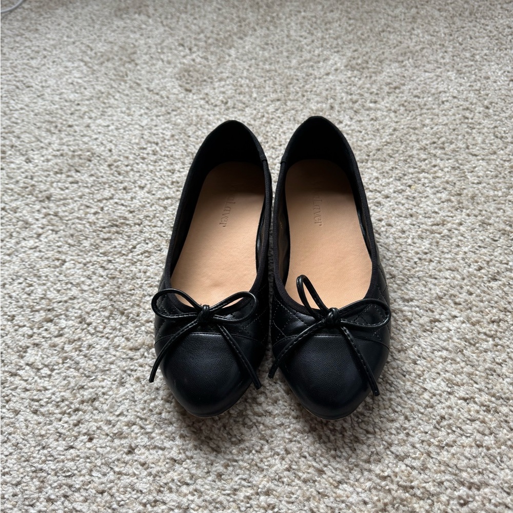 Elegant Black Leather Ballet Flats